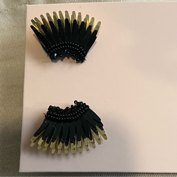 Micro Madeline Earrings - Picture 12 of 13